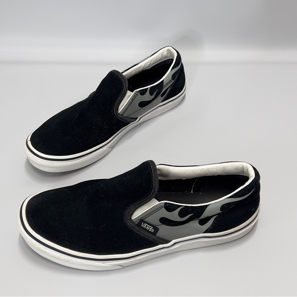 VANS black and Gray  Flames US 6 Juniors slip On Sneaker Shoe - Picture 2 of 14